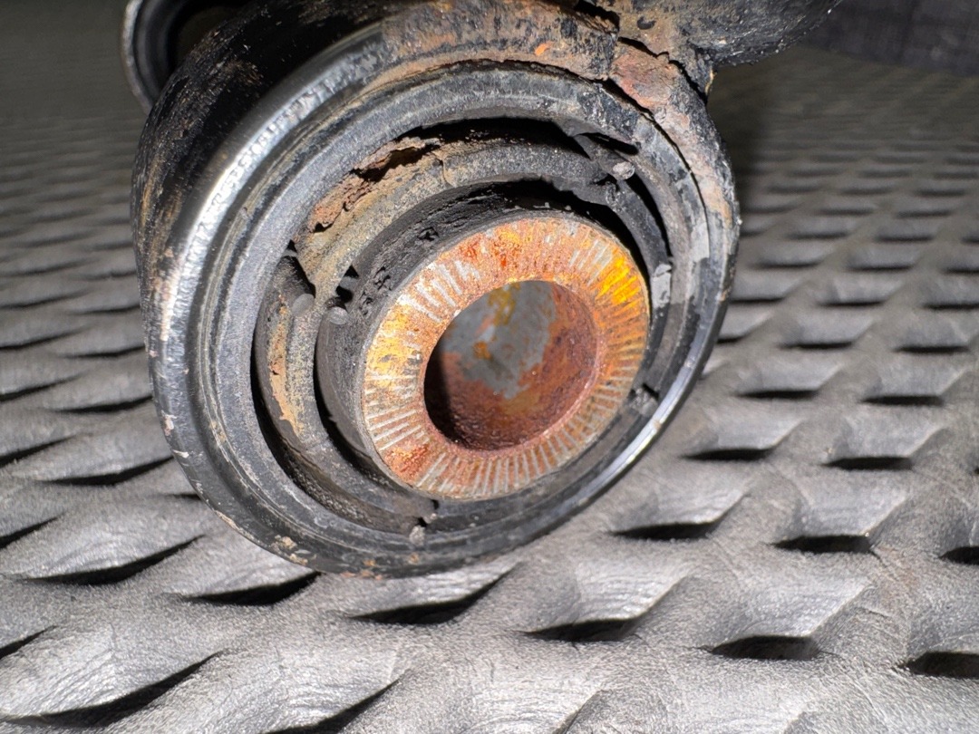 Амортизаторы, 7540 рублей, Красноярск