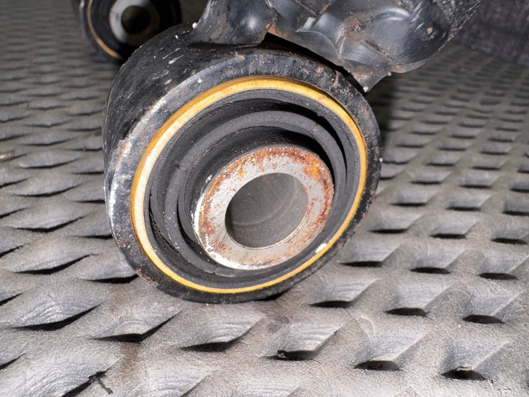 Амортизаторы, 7540 рублей, Красноярск