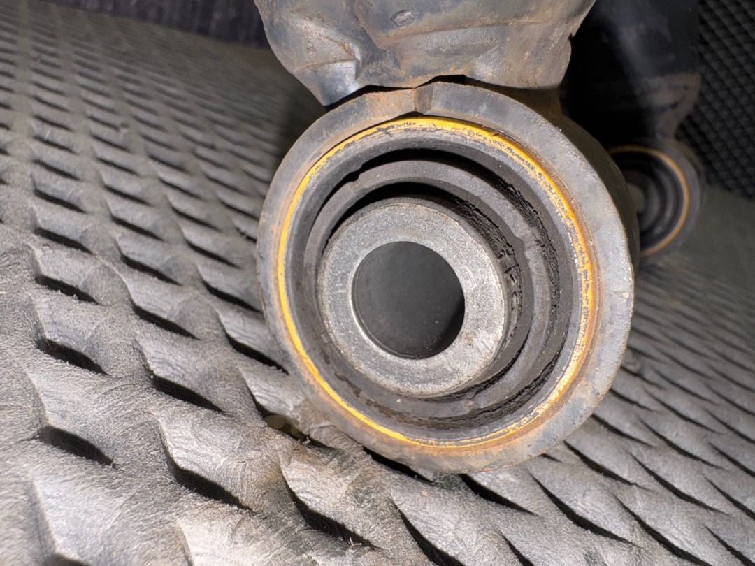 Амортизаторы, 7540 рублей, Красноярск