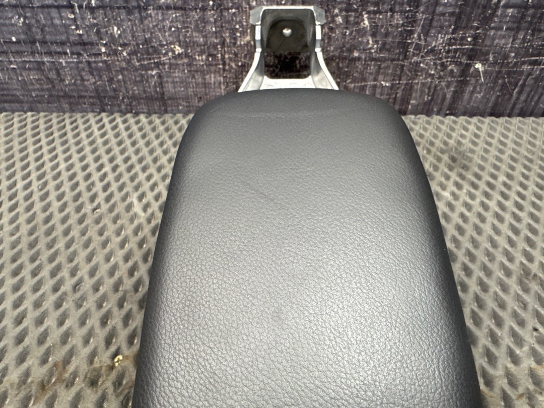 Подлокотник, 4360 рублей, Красноярск