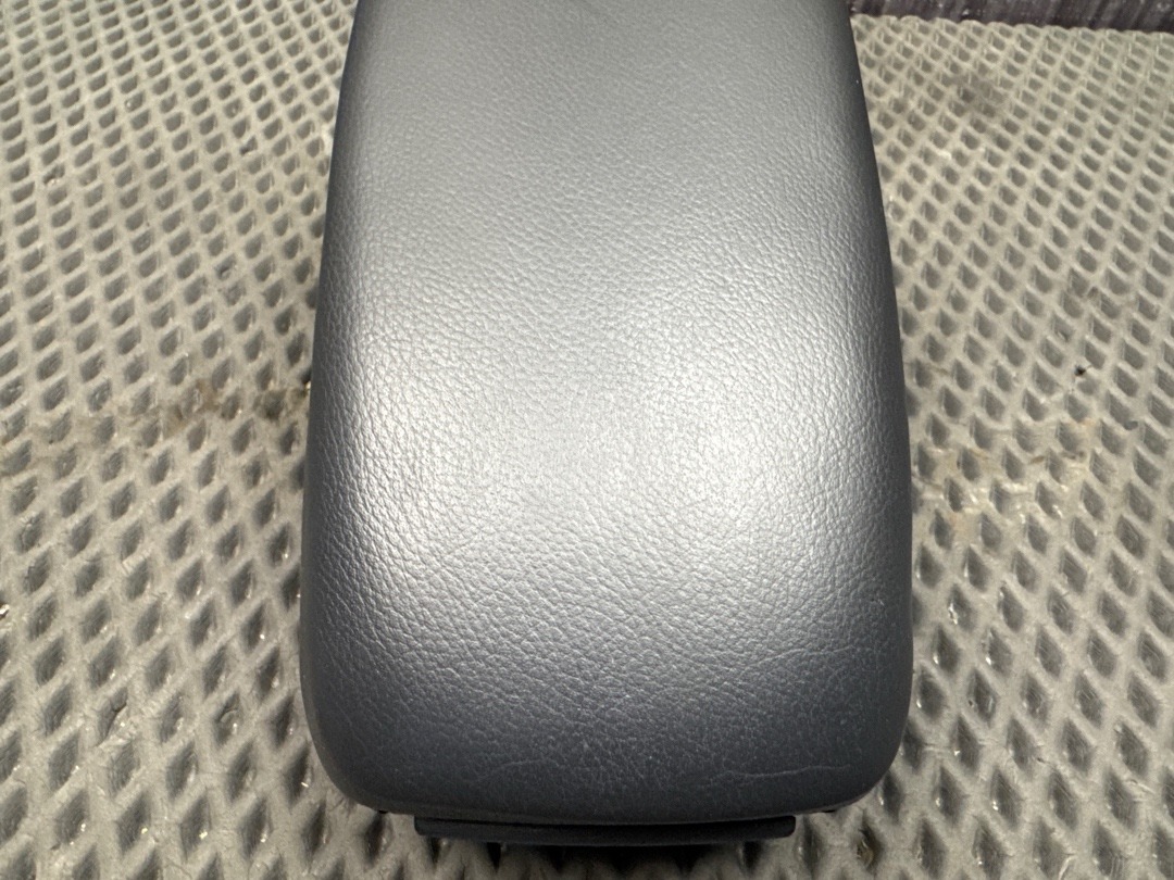 Подлокотник, 4360 рублей, Красноярск