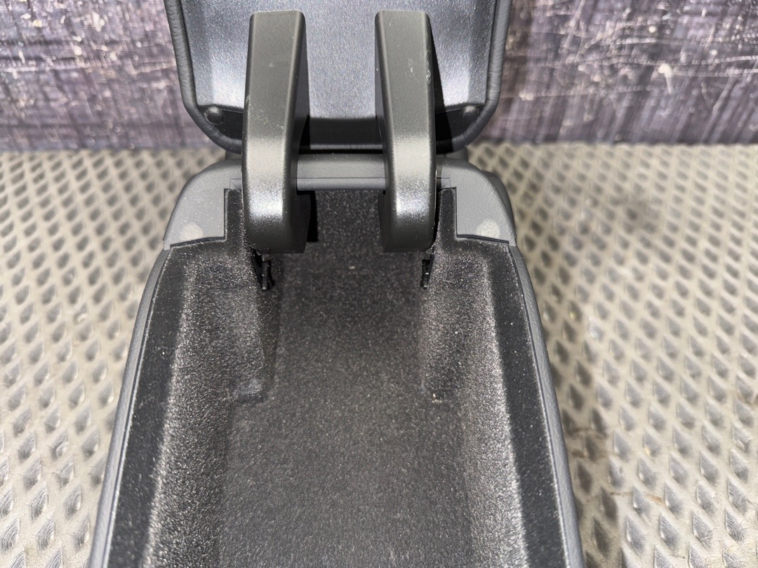 Подлокотник, 4360 рублей, Красноярск