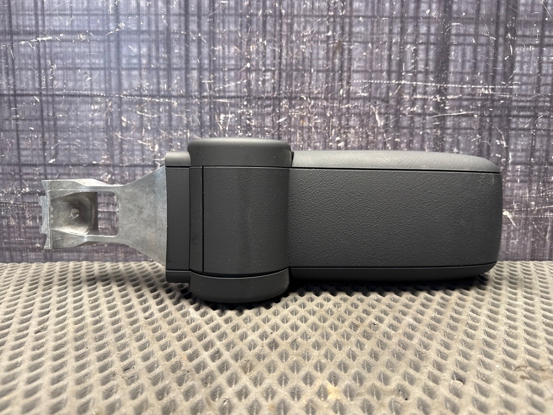 Подлокотник, 4360 рублей, Красноярск