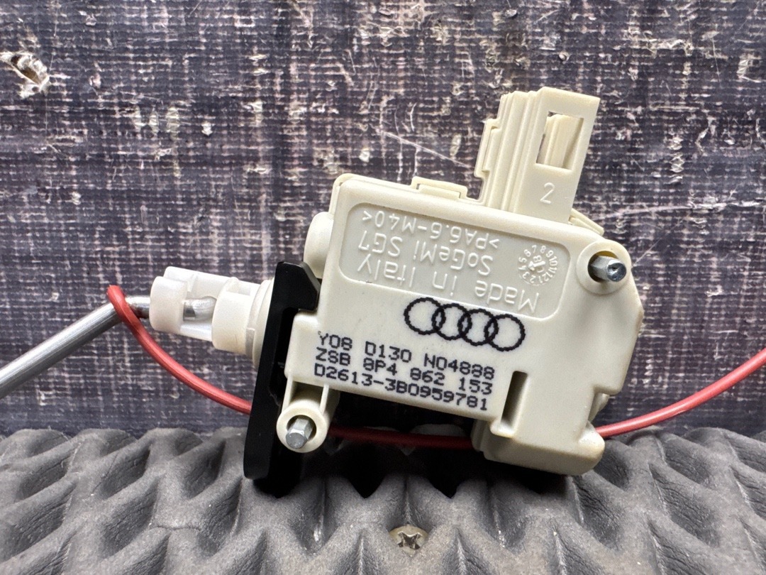 Замок лючка бензобака, 1140 рублей, Красноярск