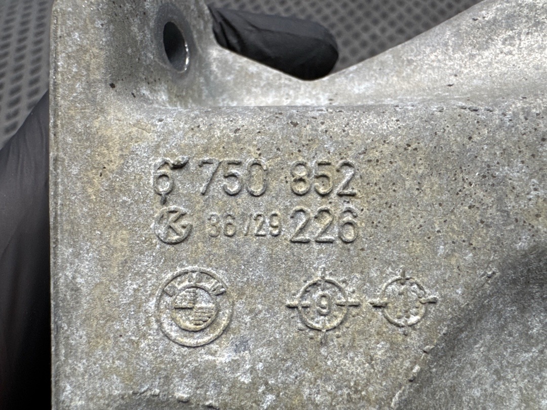 Кронштейн двигателя, 1500 рублей, Красноярск