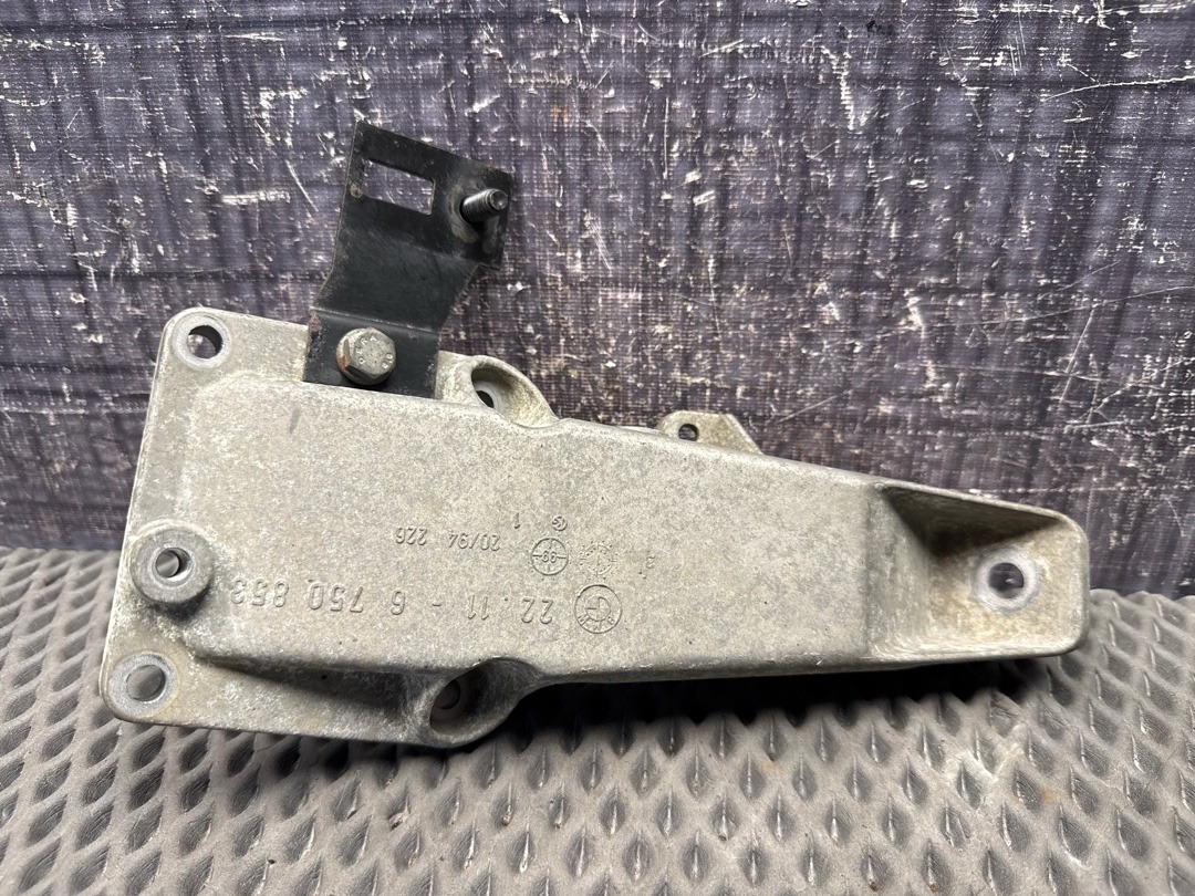 Кронштейн двигателя, 1500 рублей, Красноярск