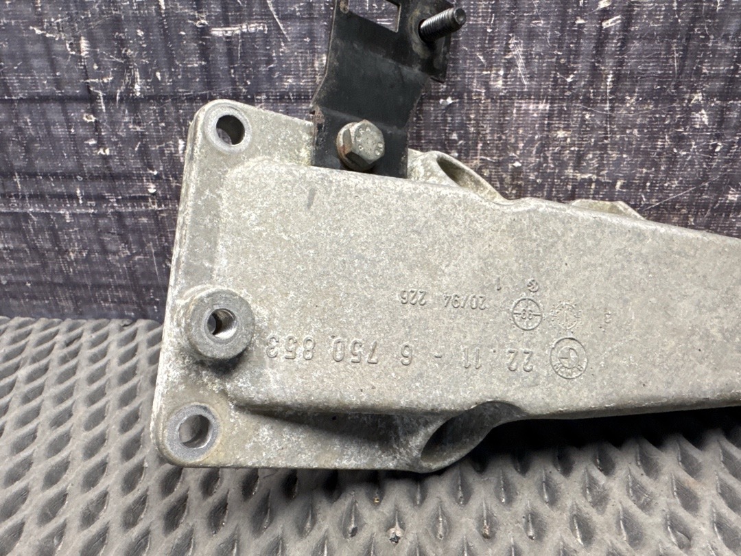 Кронштейн двигателя, 1500 рублей, Красноярск