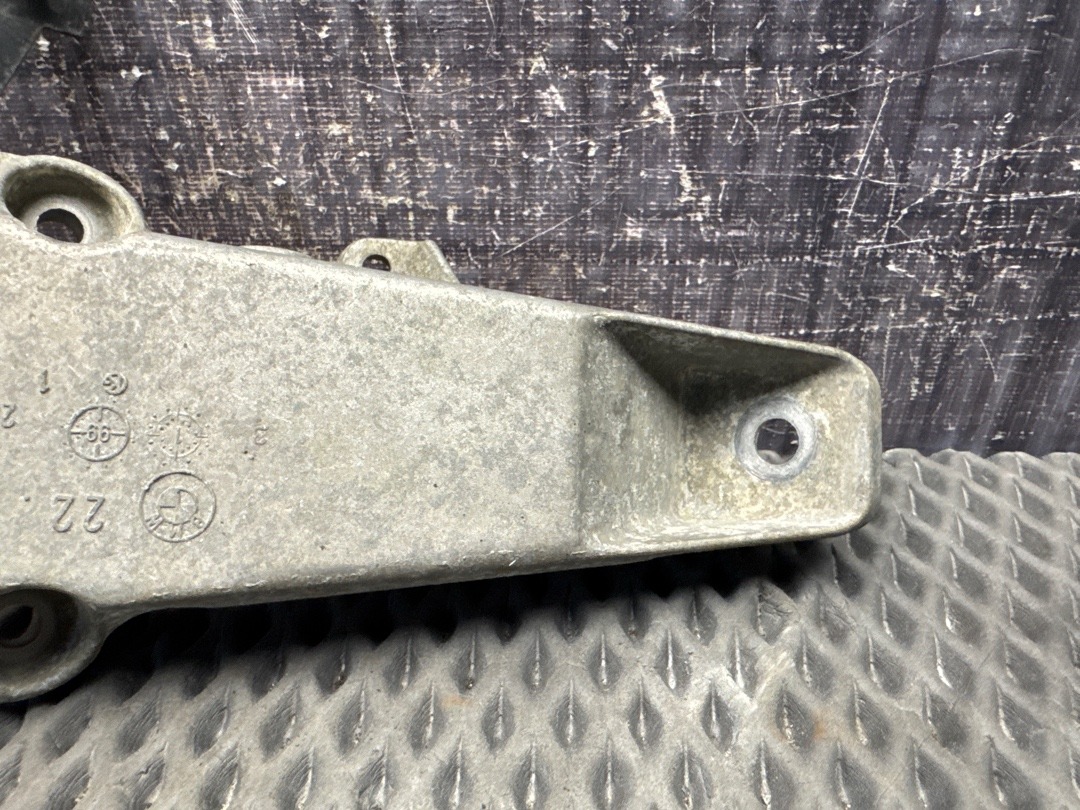 Кронштейн двигателя, 1500 рублей, Красноярск