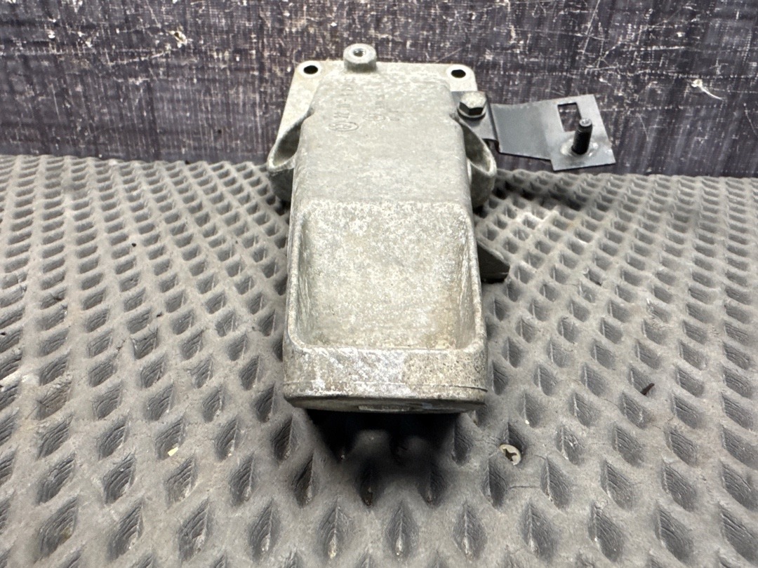 Кронштейн двигателя, 1500 рублей, Красноярск