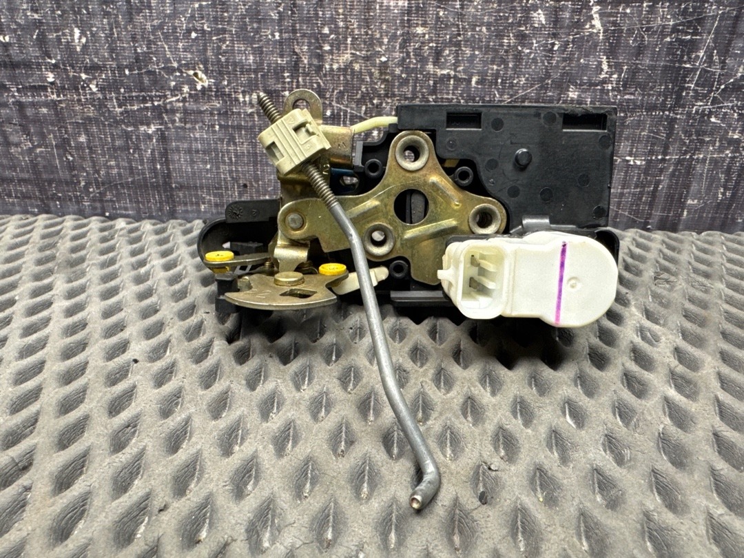 Замок двери, 2700 рублей, Красноярск