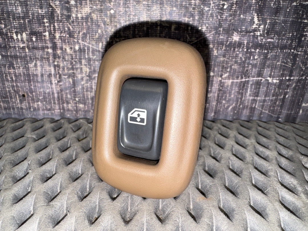 Кнопка стеклоподъемника, 450 рублей, Красноярск