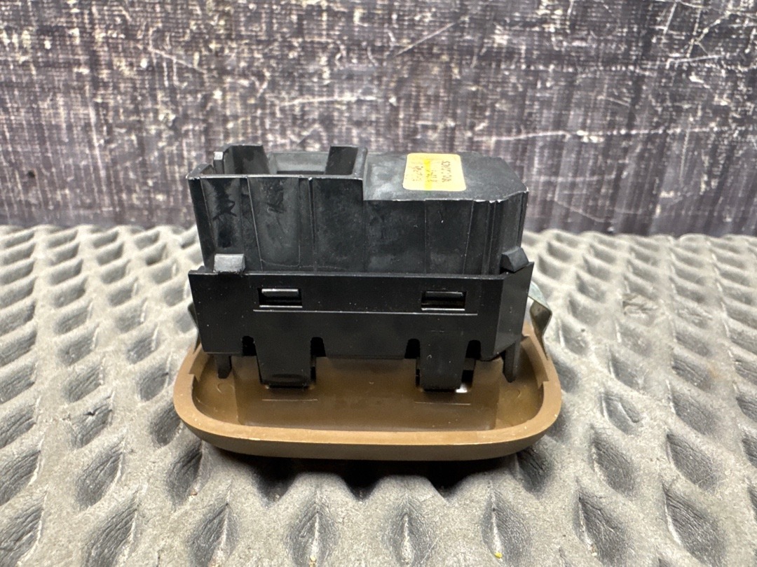 Кнопка стеклоподъемника, 450 рублей, Красноярск