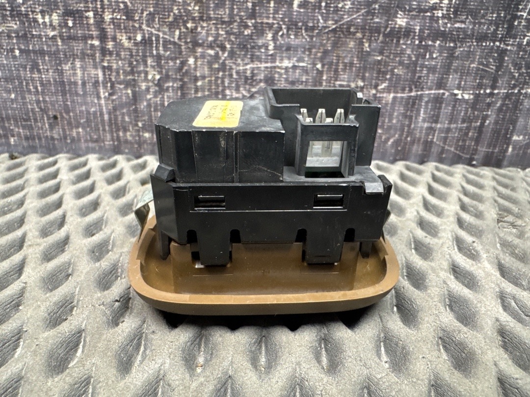 Кнопка стеклоподъемника, 450 рублей, Красноярск