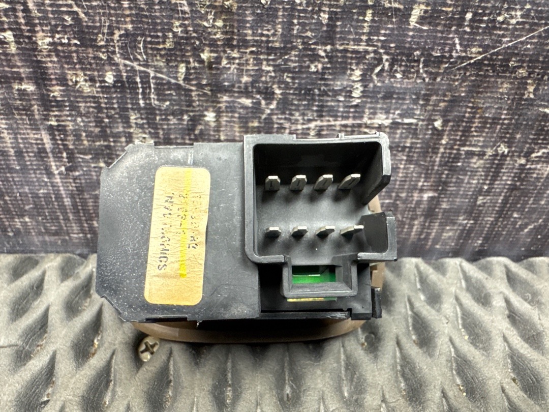 Кнопка стеклоподъемника, 450 рублей, Красноярск