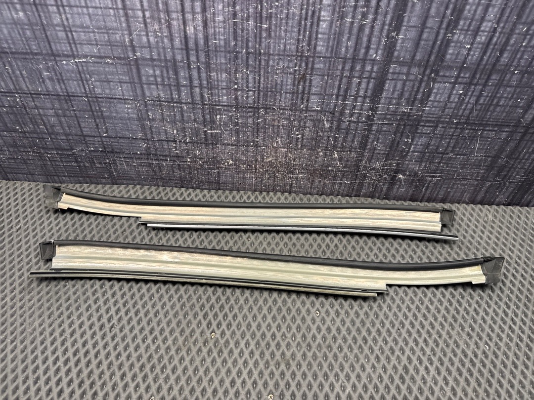 Молдинг лобового стекла, 1000 рублей, Красноярск