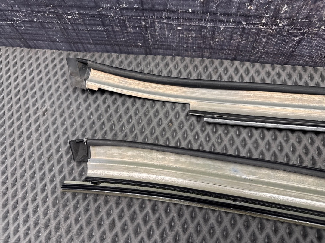 Молдинг лобового стекла, 1000 рублей, Красноярск