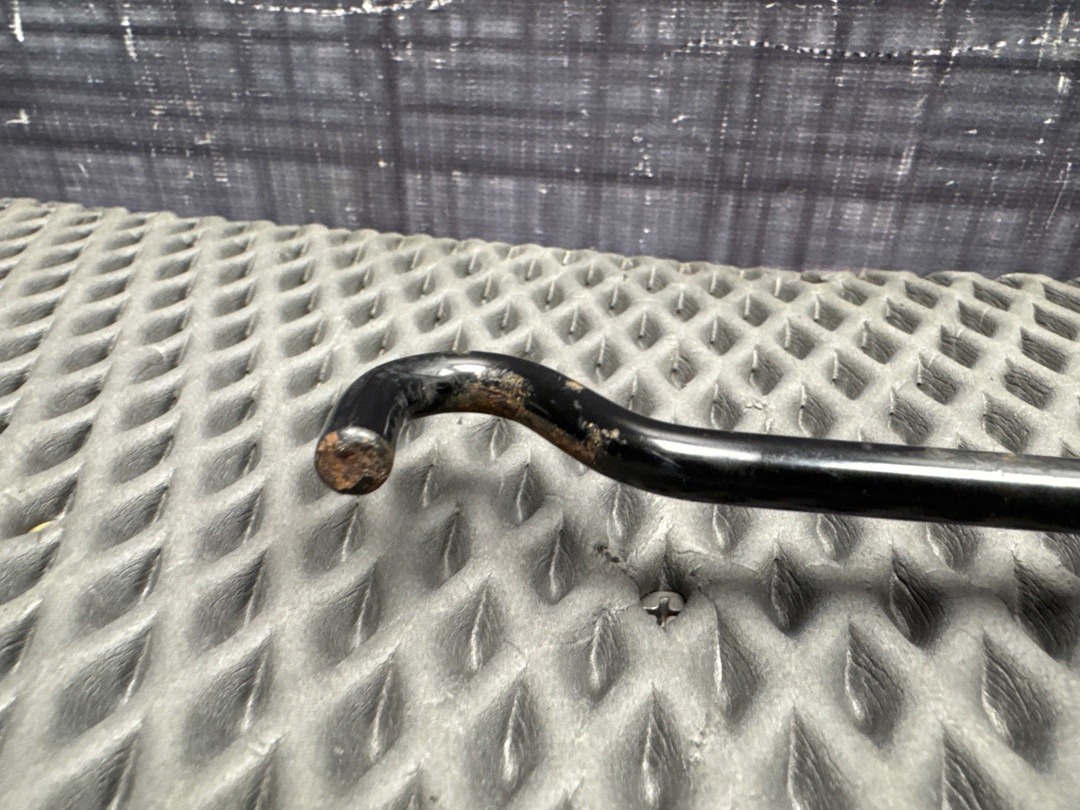 Упор капота, 400 рублей, Красноярск