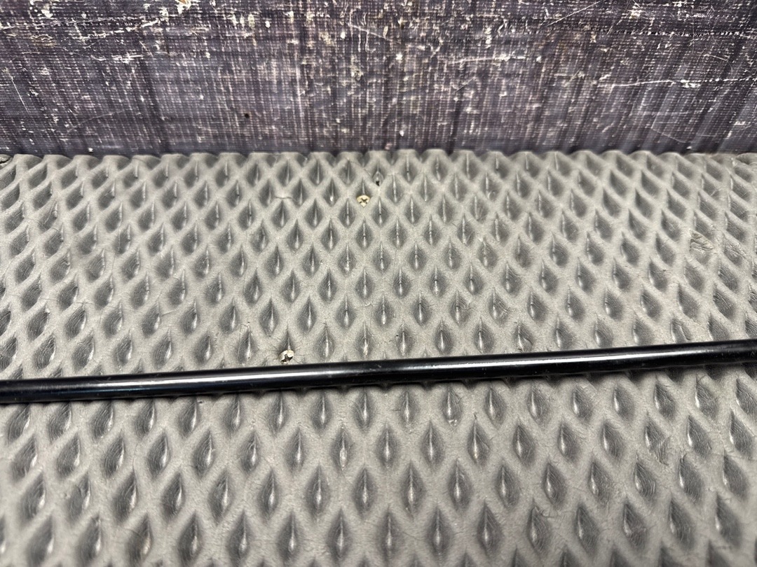 Упор капота, 400 рублей, Красноярск