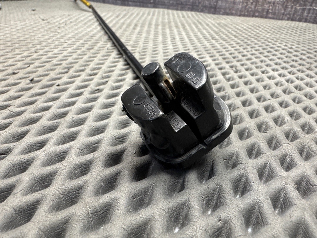 Упор капота, 400 рублей, Красноярск