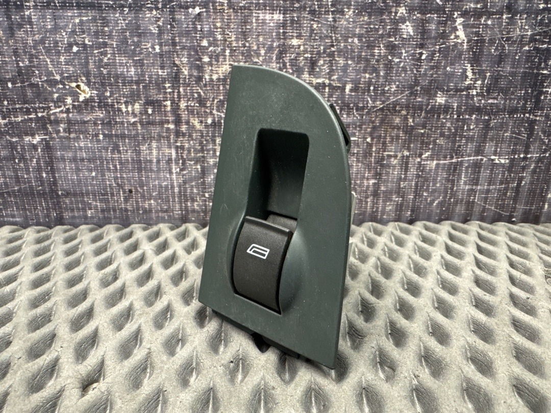 Кнопка стеклоподъемника, 300 рублей, Красноярск