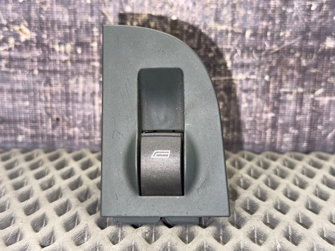 Кнопка стеклоподъемника, 300 рублей, Красноярск