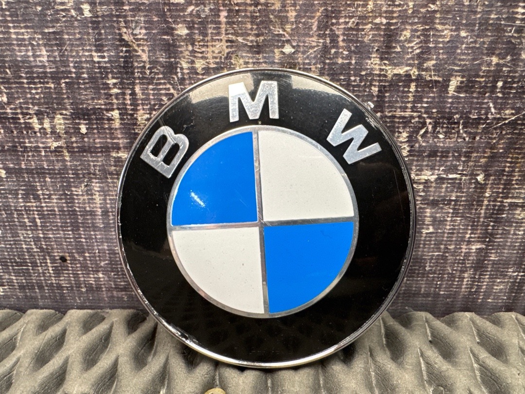 Эмблема, 1400 рублей, Красноярск