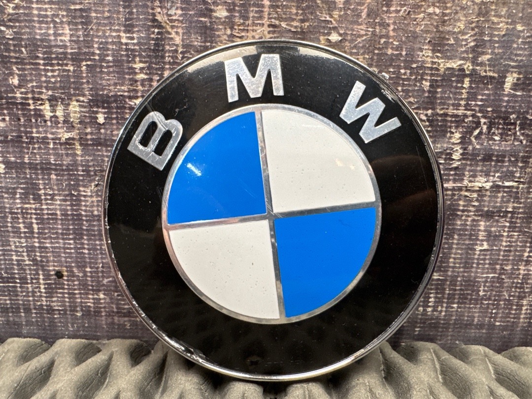 Эмблема, 1400 рублей, Красноярск