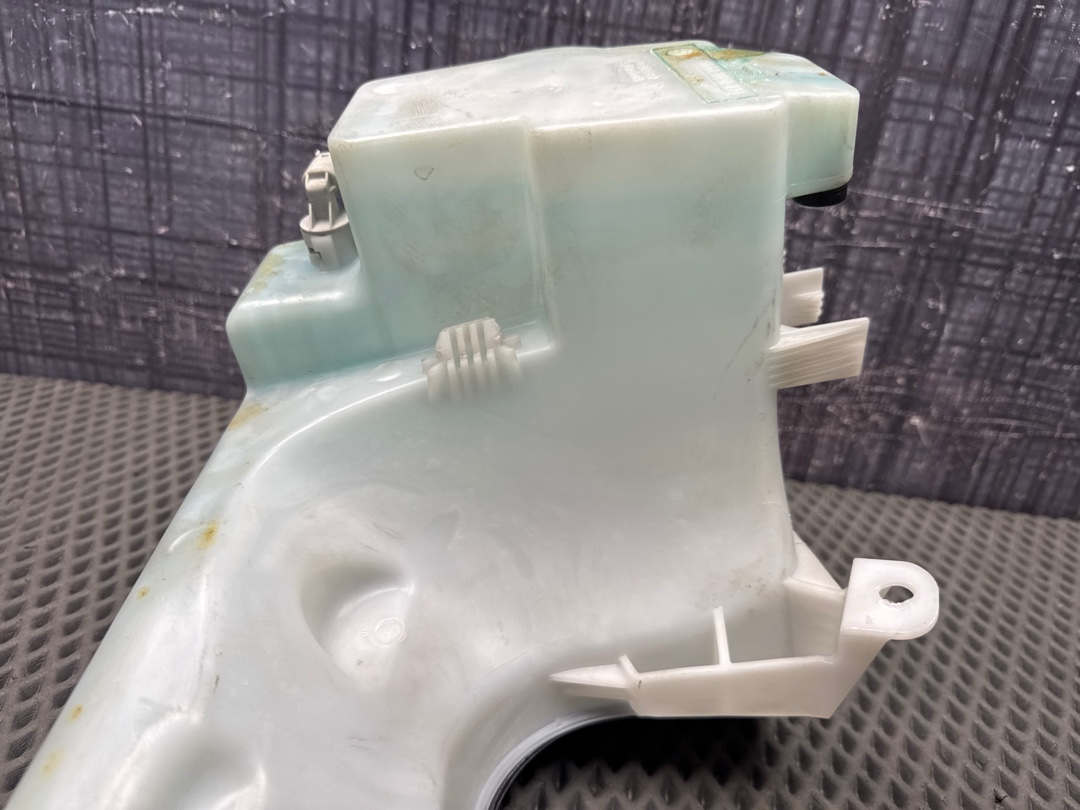 Бачок омывателя, 924 рублей, Красноярск