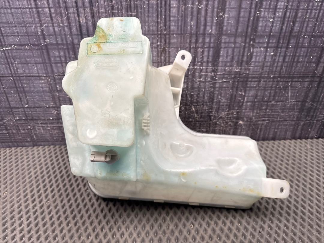 Бачок омывателя, 924 рублей, Красноярск