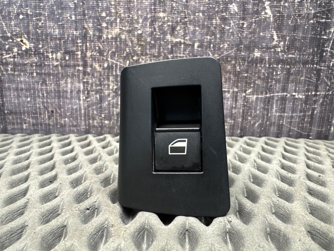 Кнопка стеклоподъемника, 552 рублей, Красноярск