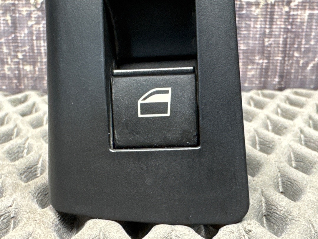 Кнопка стеклоподъемника, 552 рублей, Красноярск