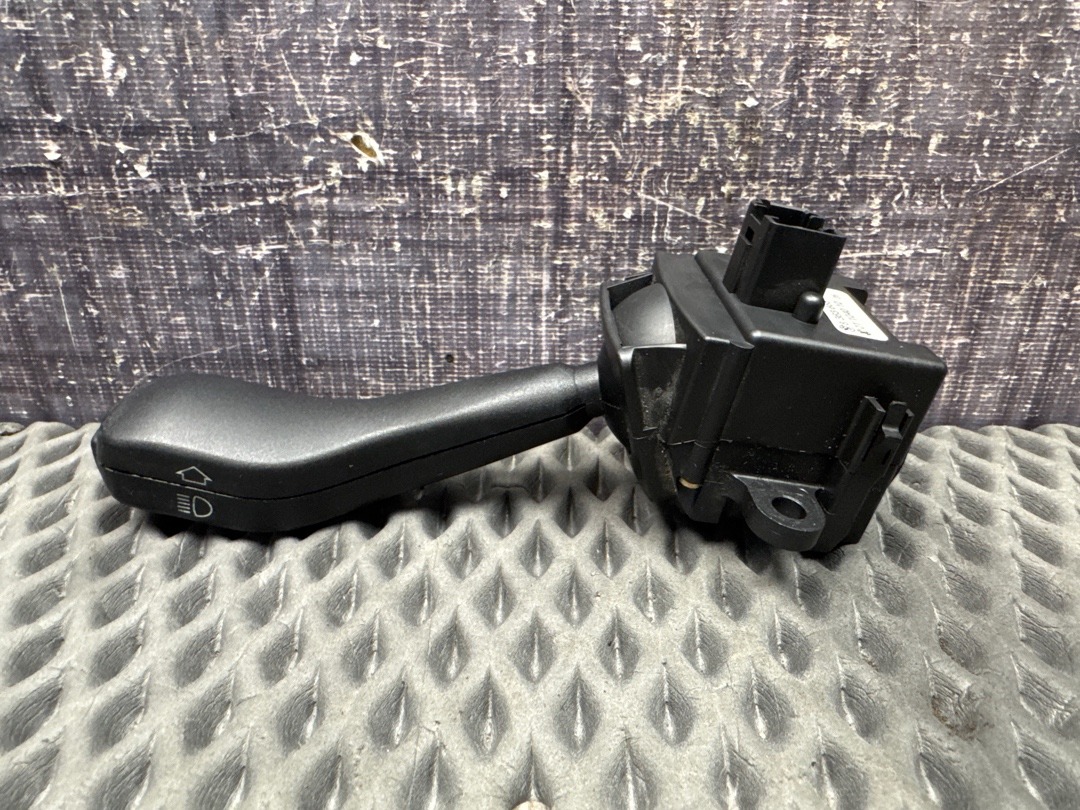 Подрулевой переключатель, 672 рублей, Красноярск