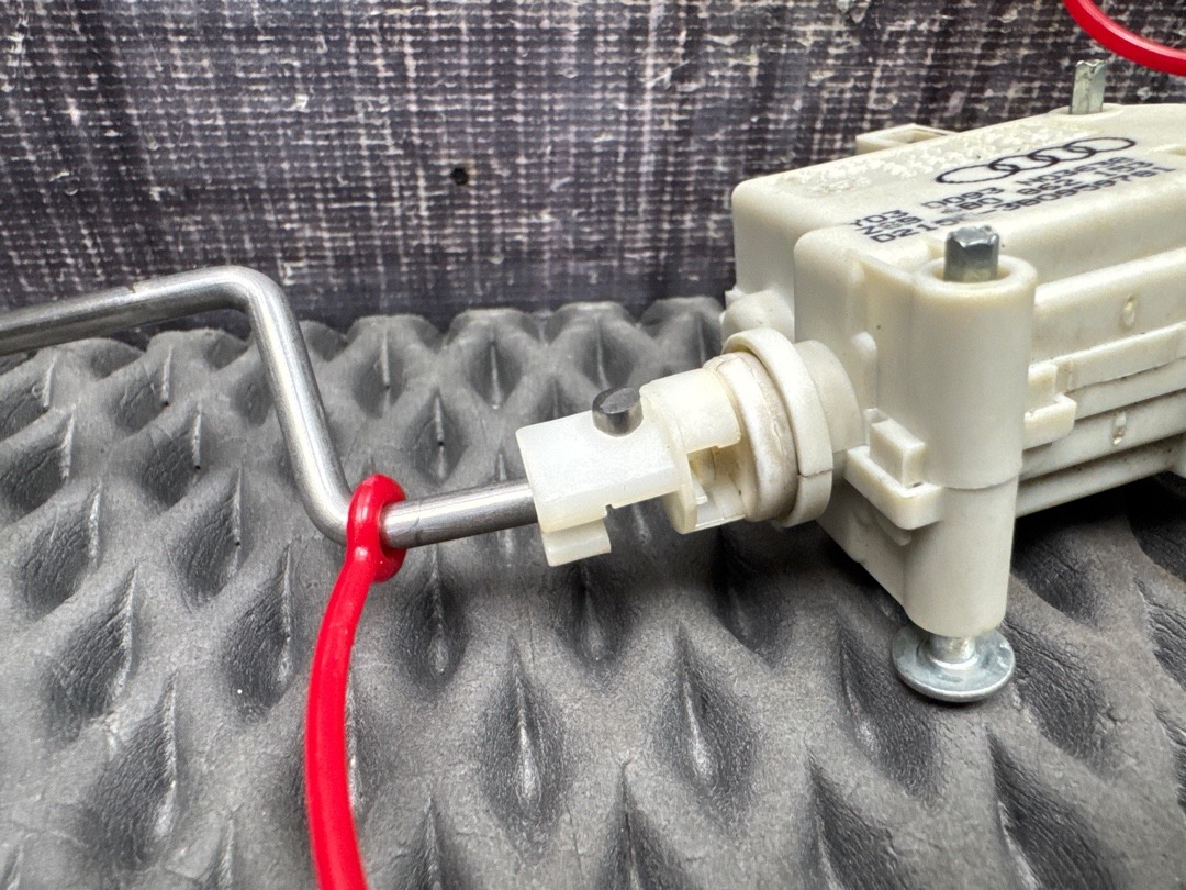 Замок лючка бензобака, 350 рублей, Красноярск