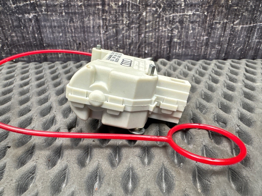 Замок лючка бензобака, 350 рублей, Красноярск