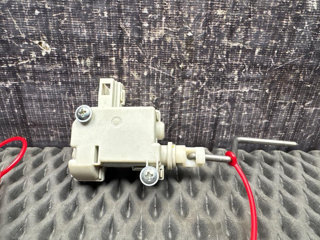 Замок лючка бензобака, 350 рублей, Красноярск