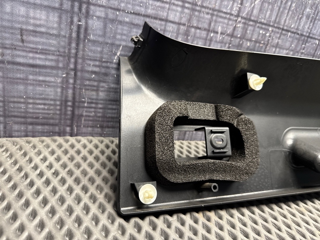 Обшивка крышки багажника, 636 рублей, Красноярск