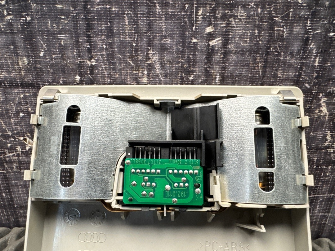 Плафон салона, 375 рублей, Красноярск