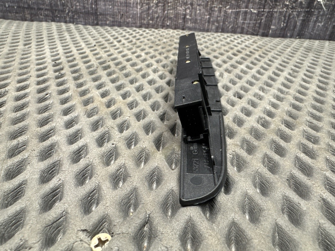 Кнопка памяти сиденья, 600 рублей, Красноярск