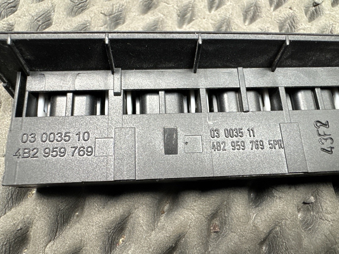 Кнопка памяти сиденья, 600 рублей, Красноярск