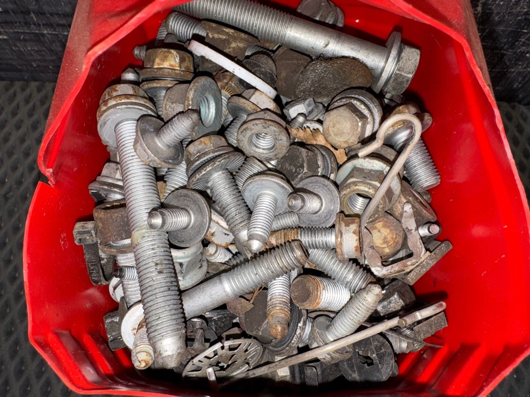 Болты и гайки, 3340 рублей, Красноярск