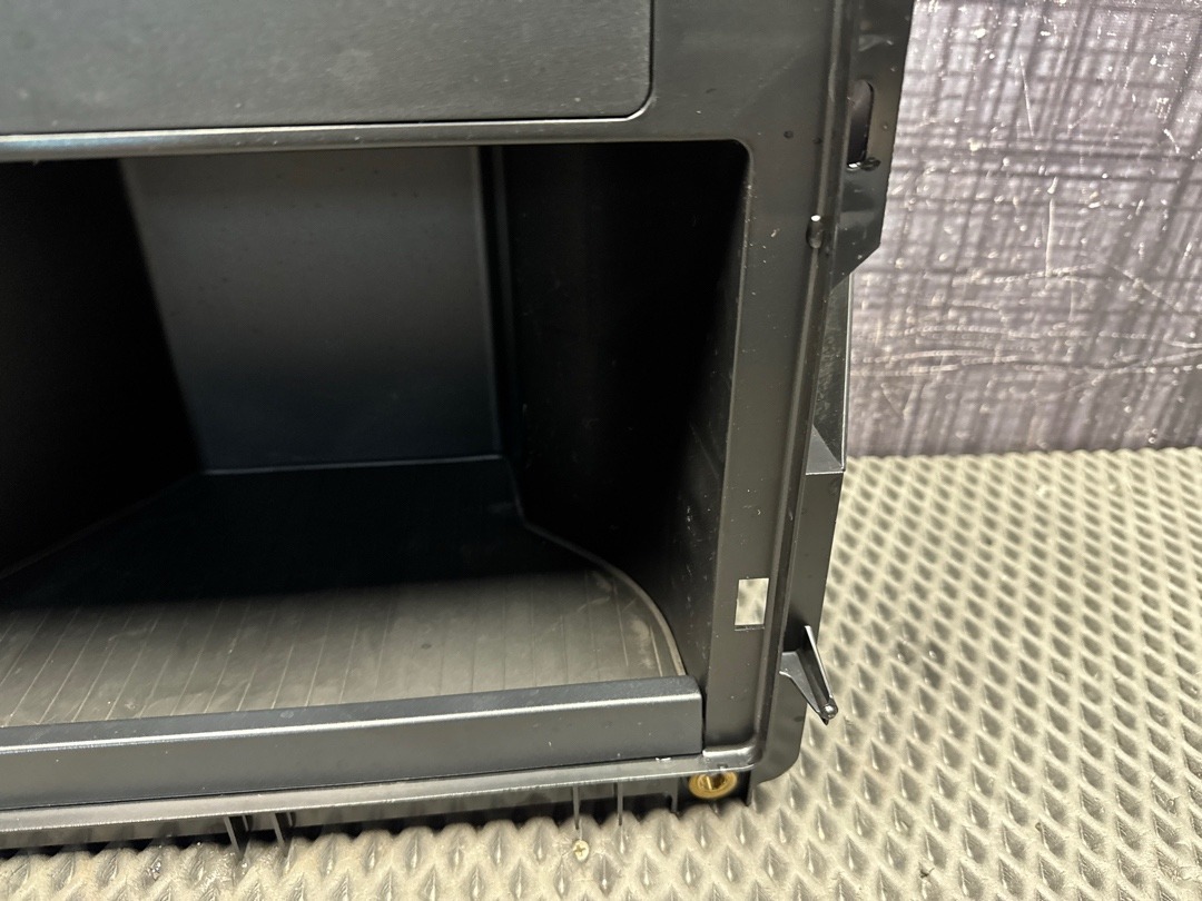 Пластик багажника, 1730 рублей, Красноярск