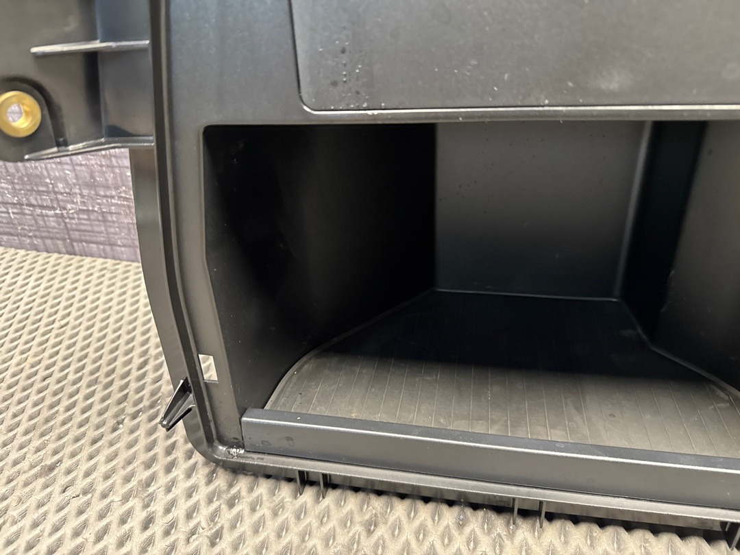 Пластик багажника, 1730 рублей, Красноярск