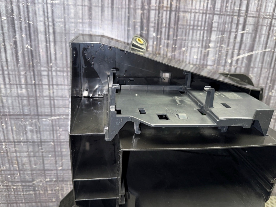 Пластик багажника, 1730 рублей, Красноярск