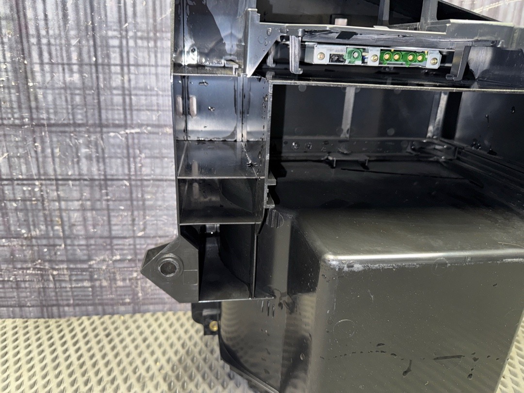 Пластик багажника, 1730 рублей, Красноярск