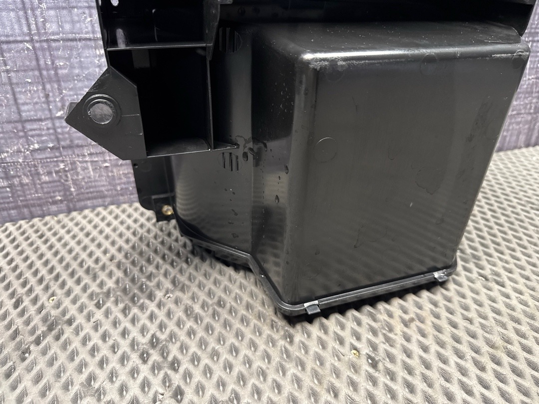 Пластик багажника, 1730 рублей, Красноярск