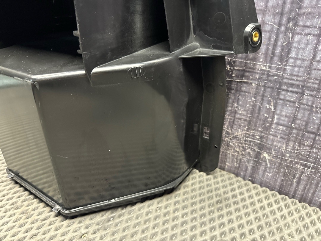 Пластик багажника, 1730 рублей, Красноярск