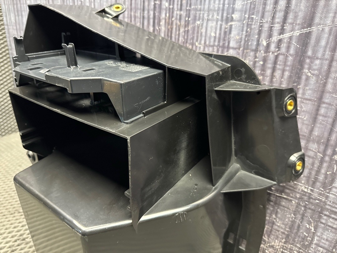 Пластик багажника, 1730 рублей, Красноярск