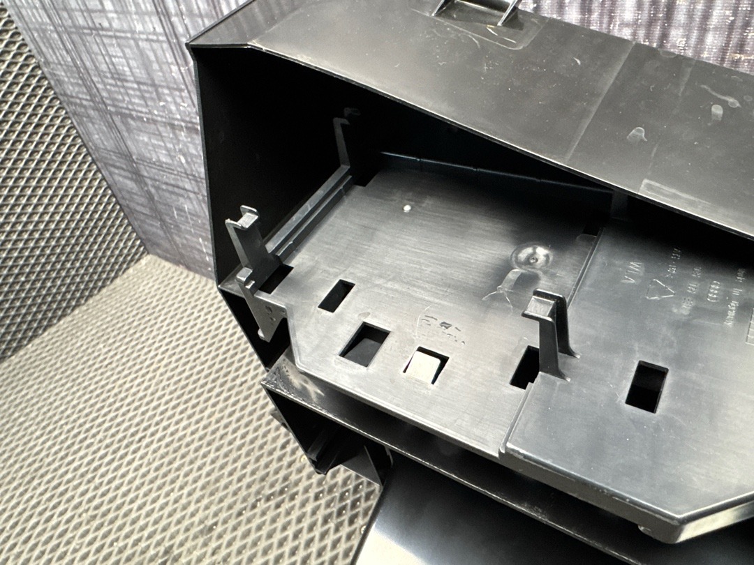 Пластик багажника, 1730 рублей, Красноярск