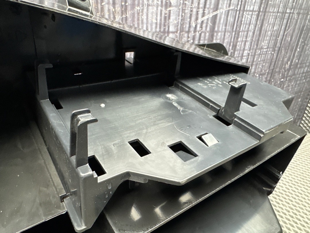 Пластик багажника, 1730 рублей, Красноярск