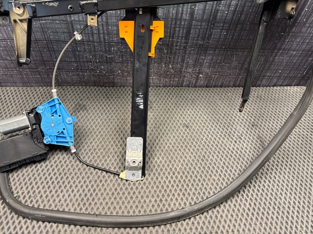 Стеклоподъемник, 2460 рублей, Красноярск